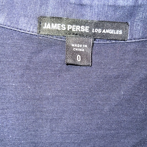 James Perse Shirt Womens 0 Navy Blue Collard Side Split Hem V Neck Blouse Flowy - Picture 3 of 9